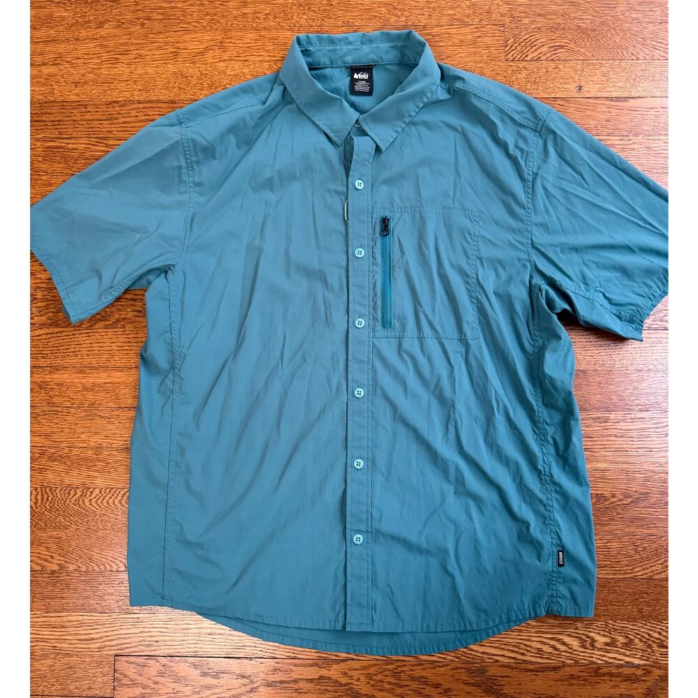 REI Men's Green Button Down Fishing Shirt Size Large